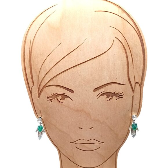 Vintage Emerald and CZ Earrings, Sterling Silver Filigree Screw Back Dangles - Picture 3 of 4